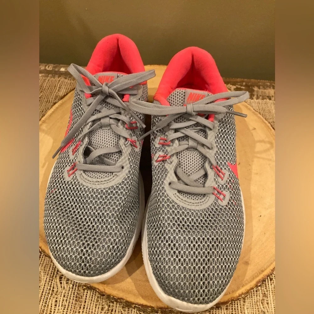 2017 Nike Women's Flex Trainer 7 Training Shoe 898479~006 Women's‎ 8